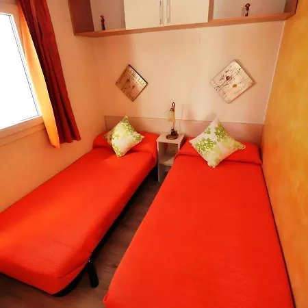 Casa Con Piscina Privada Solo Familias Y Pareja