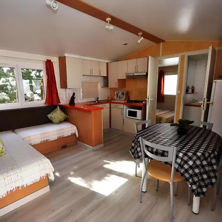 Kemping Casa Con Piscina Privada Solo Familias Y Pareja *